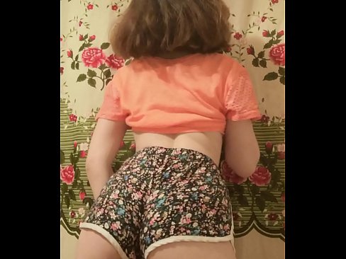 ❤️ Seksuali jauna mažylė nusimeta šortus prieš kamerą ️  Seksas prie porno lt.xxxwownet.ru ❌️❤
